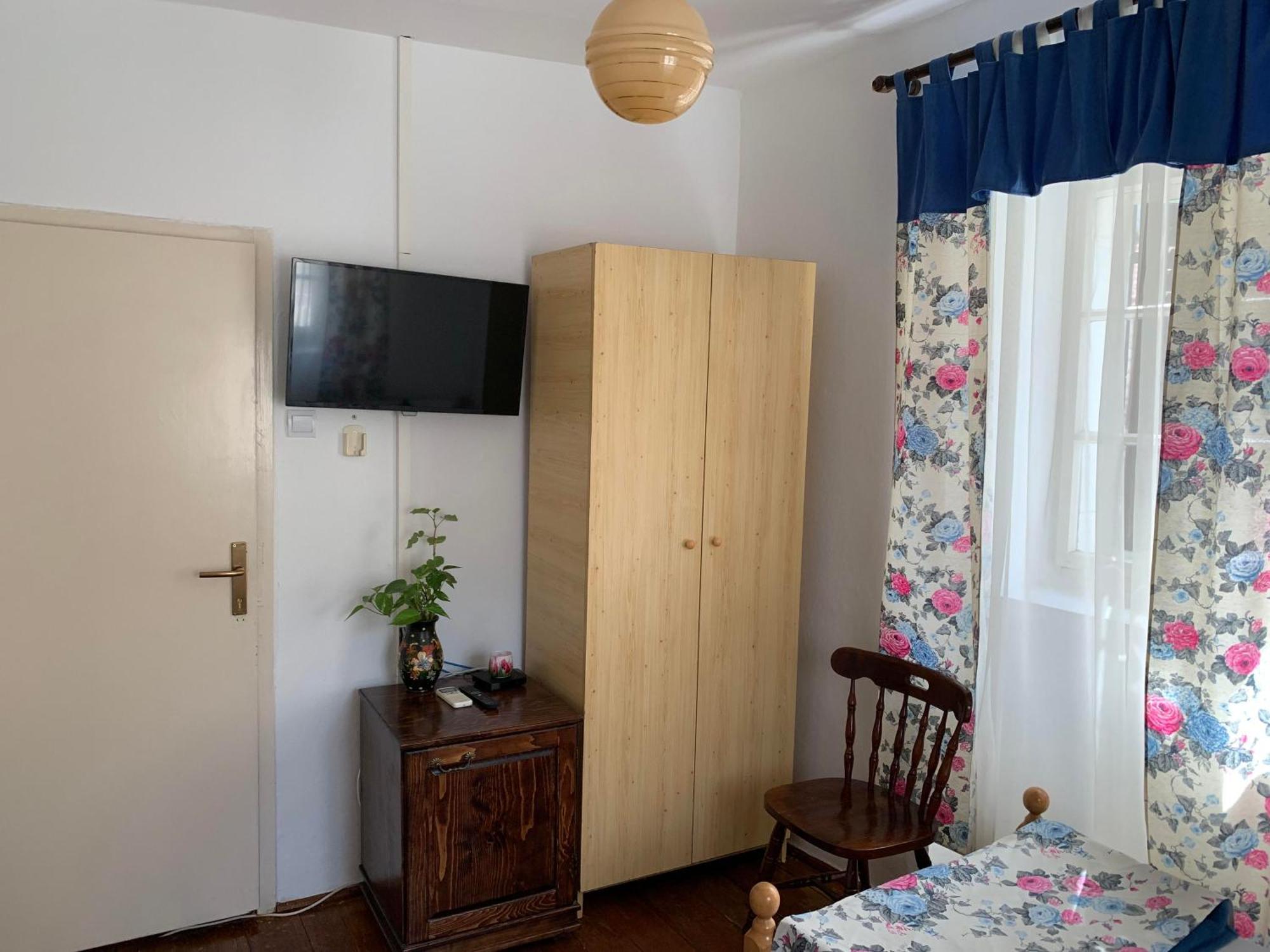 Viktor Rooms Cattaro Esterno foto