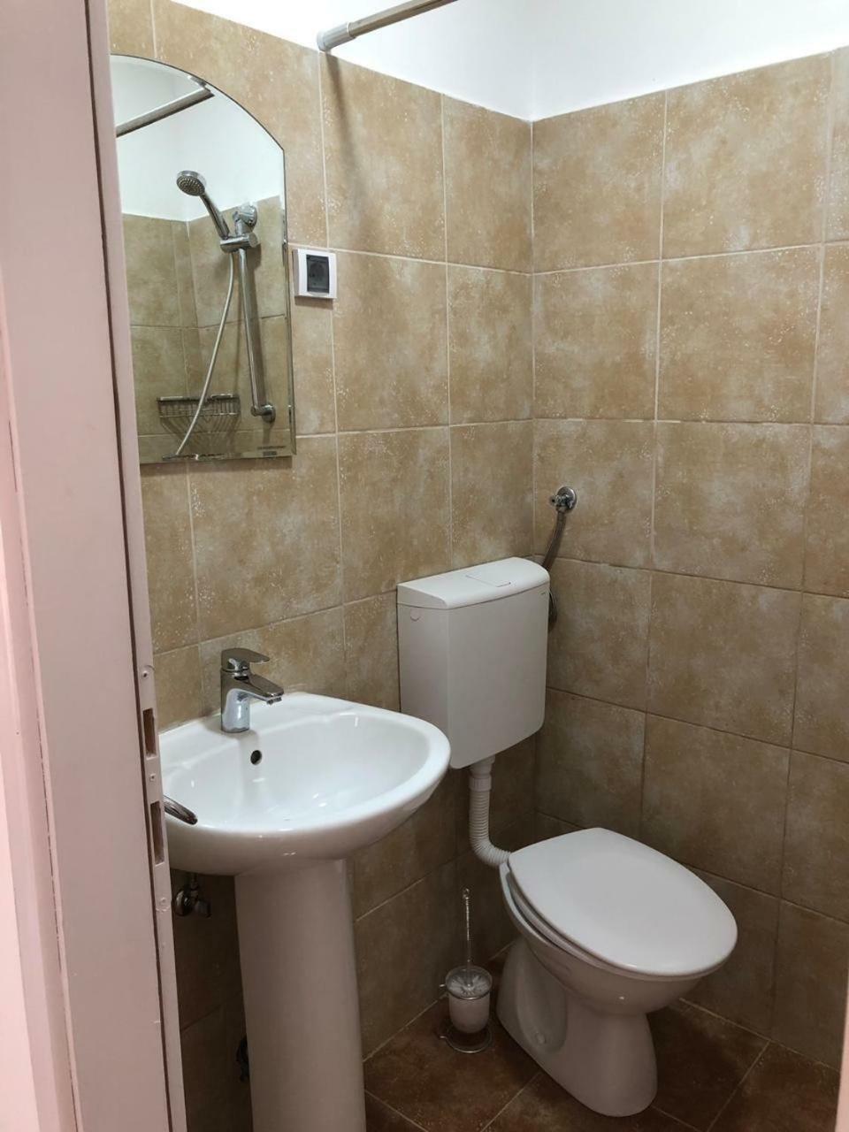 Viktor Rooms Cattaro Esterno foto