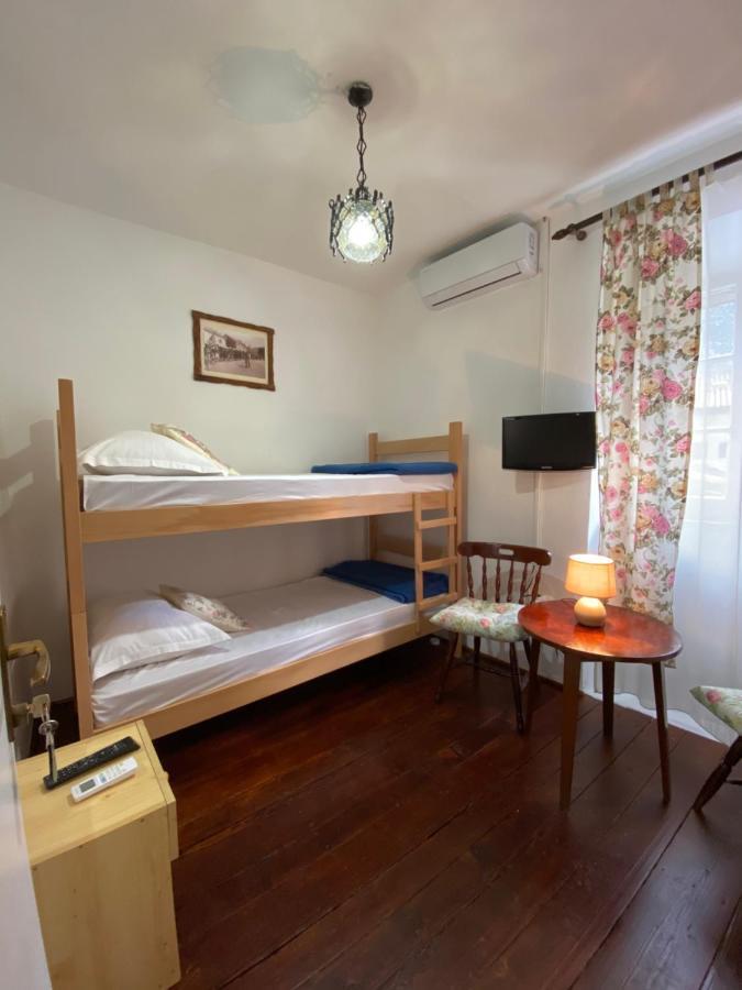 Viktor Rooms Cattaro Esterno foto